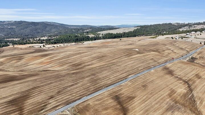 Property Photo:  S 8005 Jackson Rd  WA 99023 