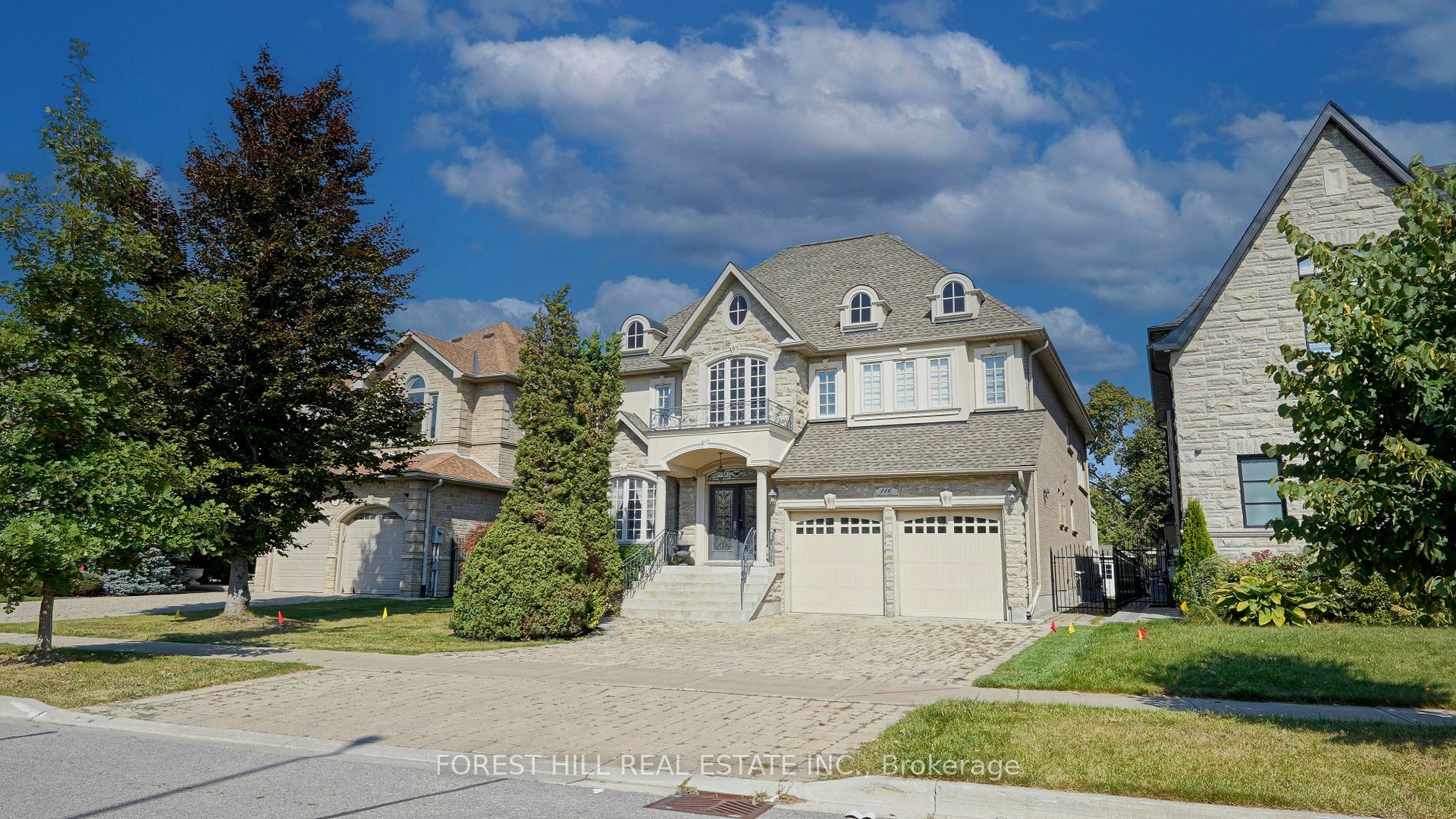 116 Arten Ave  Richmond Hill ON L4C 9Y3 photo