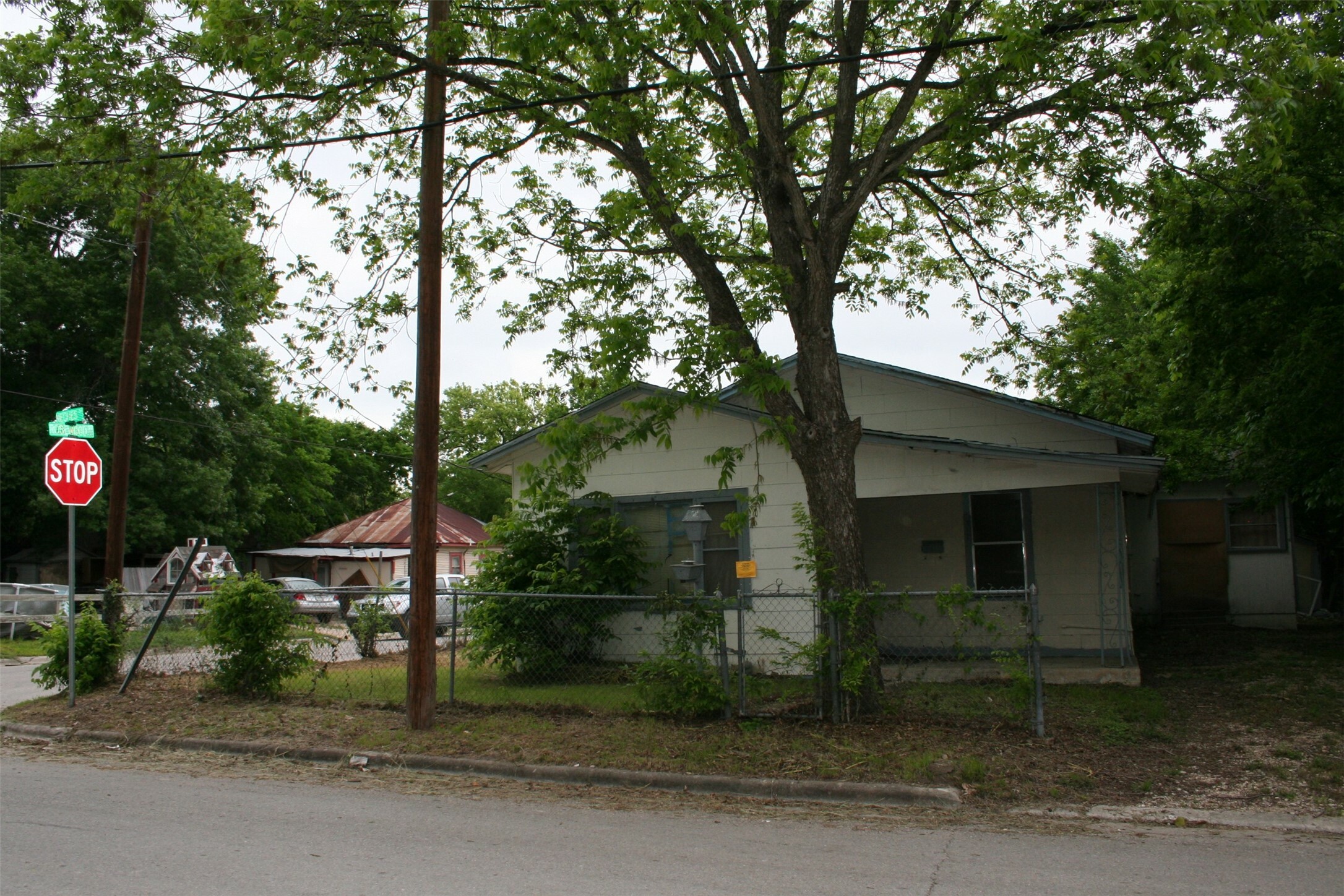 Property Photo: 712 Neches Street TX 78644