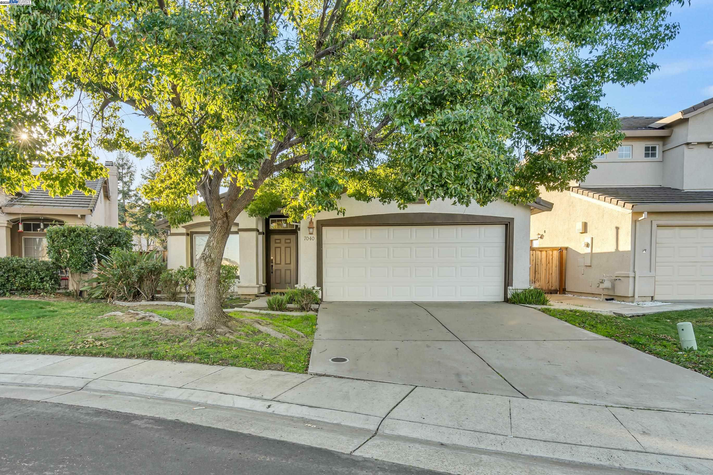 Property Photo:  7040 Lyndale Cir  CA 95758 