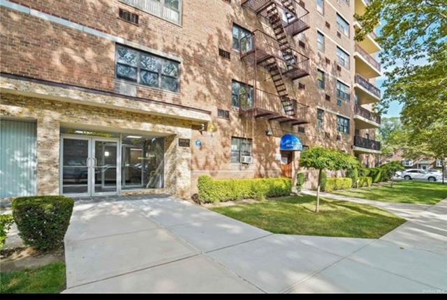Property Photo: 153-25 88th Street 5H NY 11414