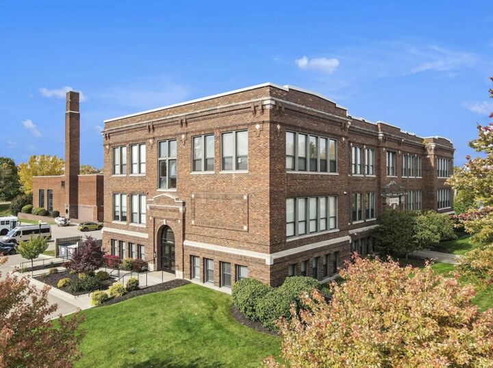 460 Broadway Street  South Haven MI 49090 photo