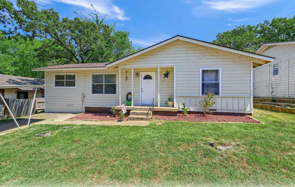 Property Photo: 1111 Ridgewood Road TX 75020