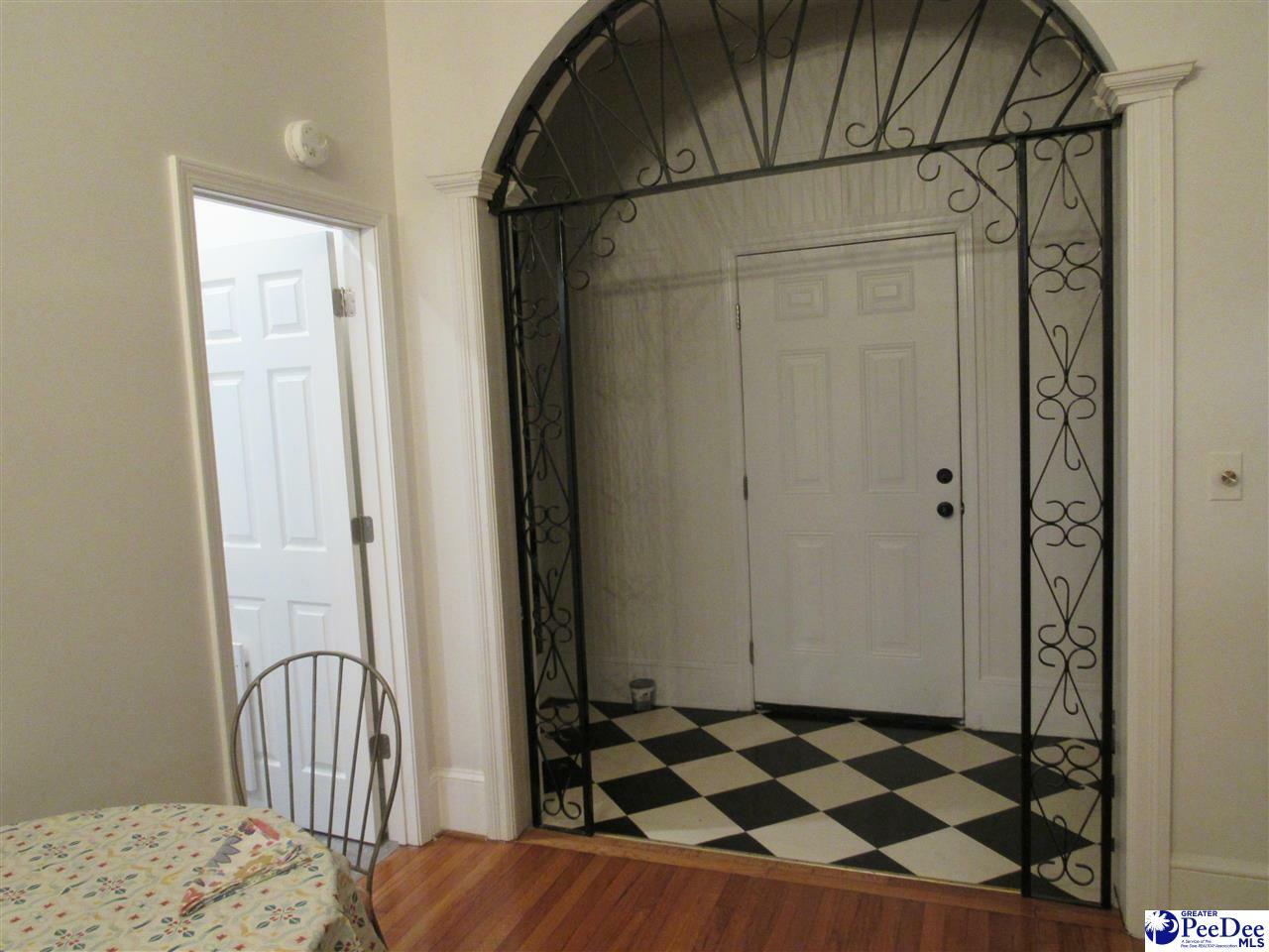 Property Photo:  500-B W Pine St  SC 29501 