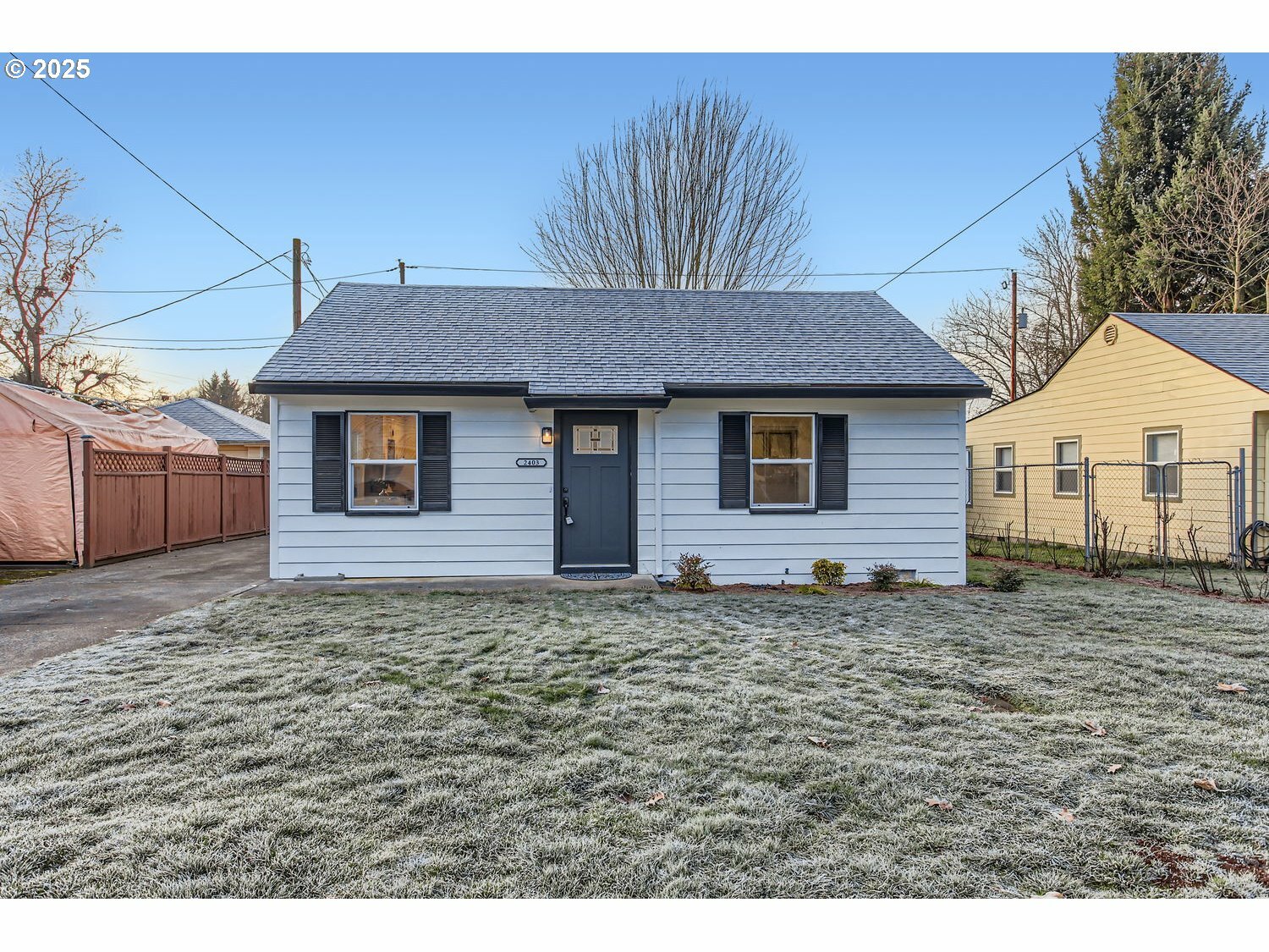 Property Photo:  2403 W 31st St  WA 98660 