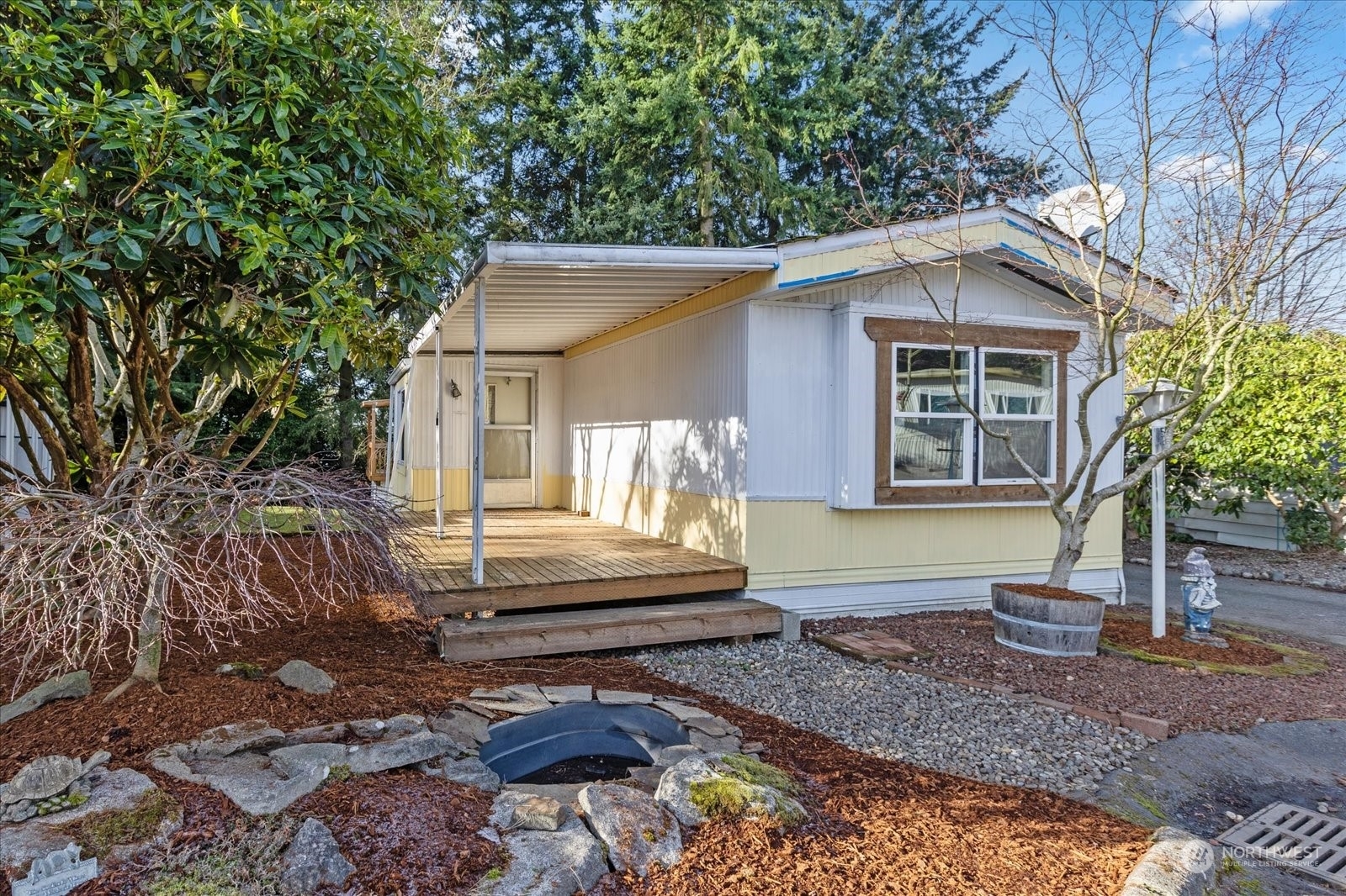 Property Photo:  4111  164th Street SW 55  WA 98087 