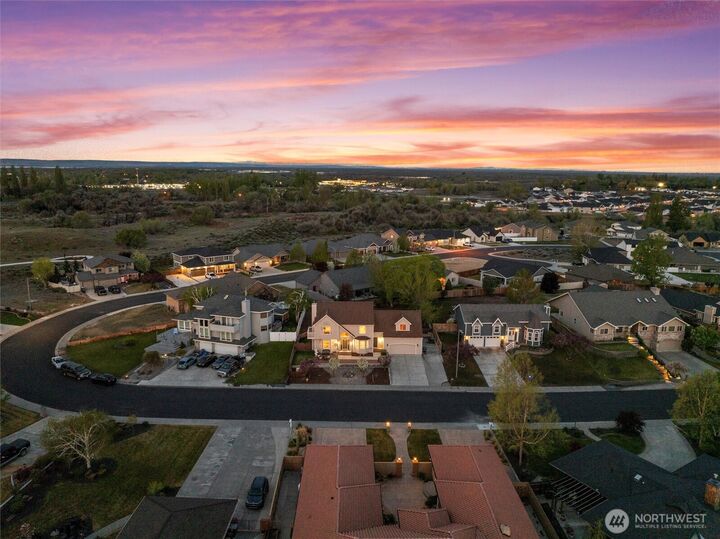Property Photo:  4073 W Cove West Drive  WA 98837 