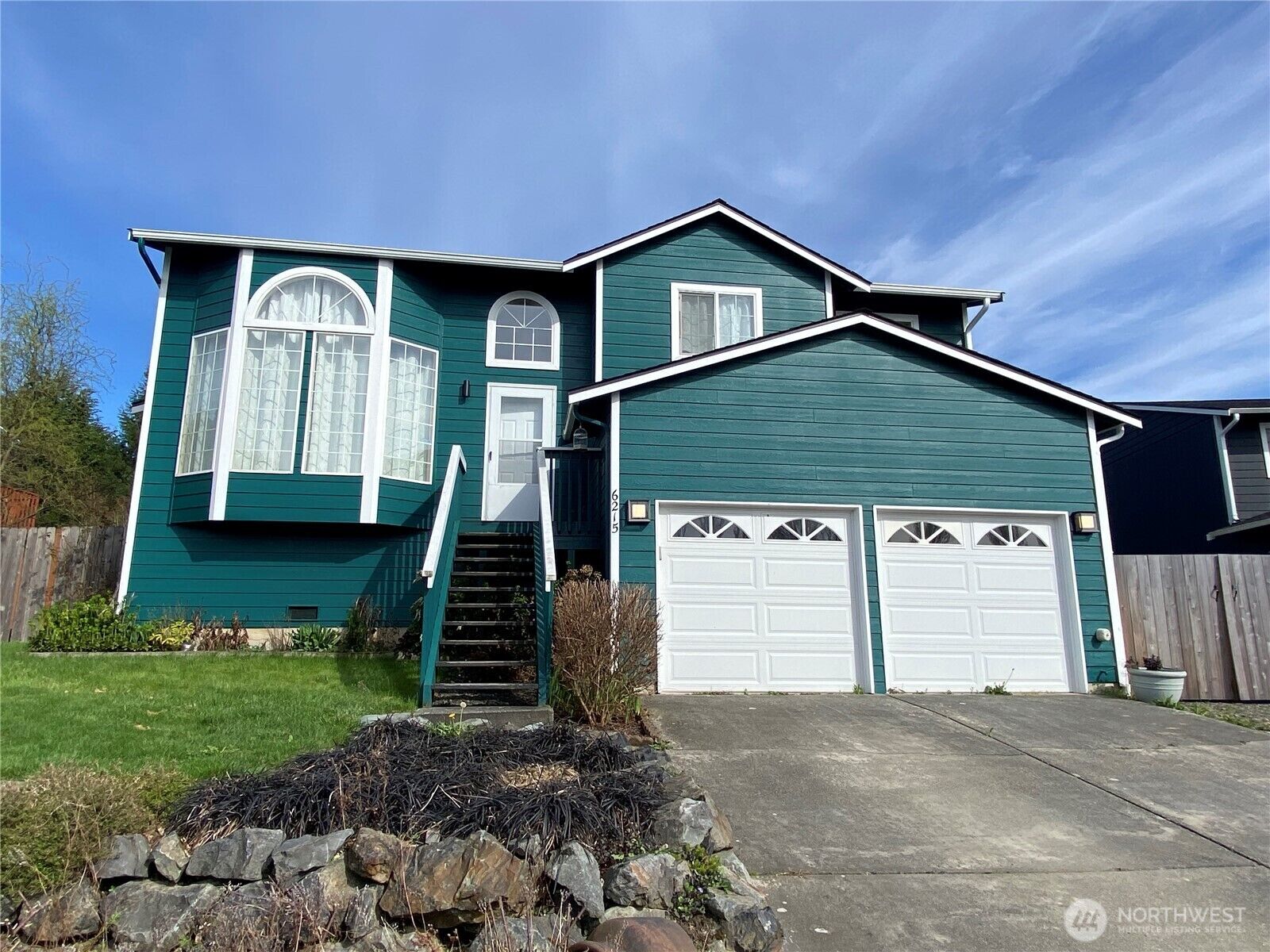 Property Photo:  6215  56th Drive NE  WA 98270 