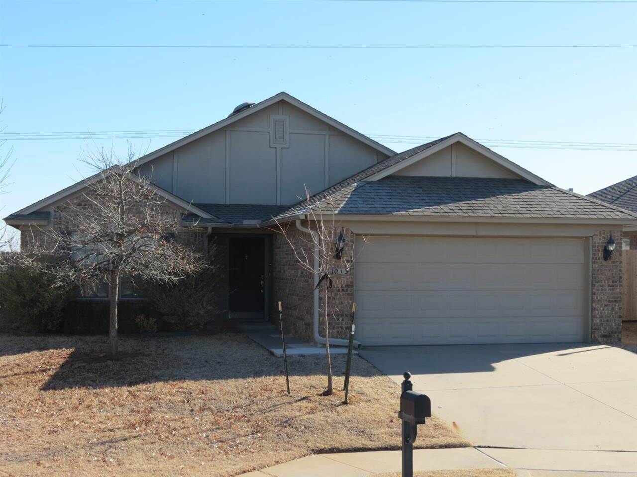 Property Photo: 1015 S Chandler Street OK 74074