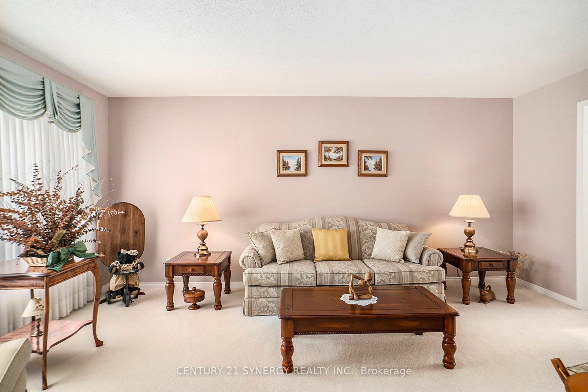 Property Photo:  9 Davis Dr  ON K7A 5G7 