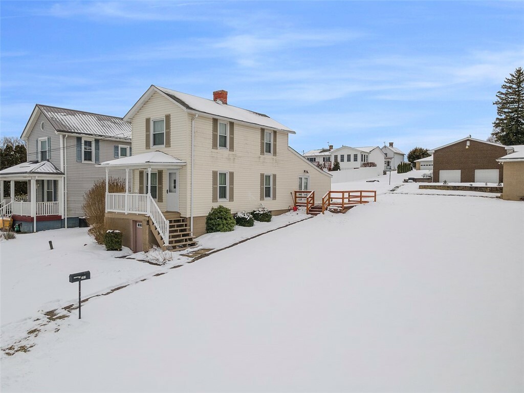 Property Photo:  107 Richardson Ave  PA 15314 