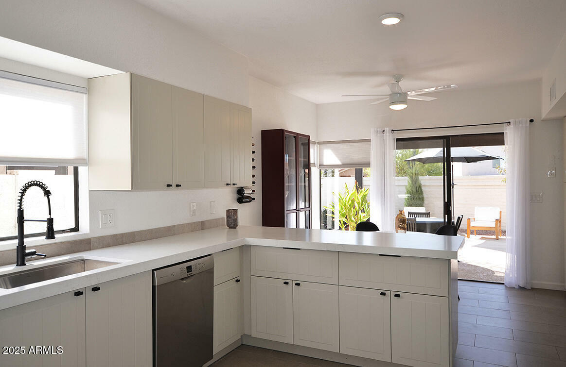 Property Photo: 9573 E Dreyfus Place AZ 85260