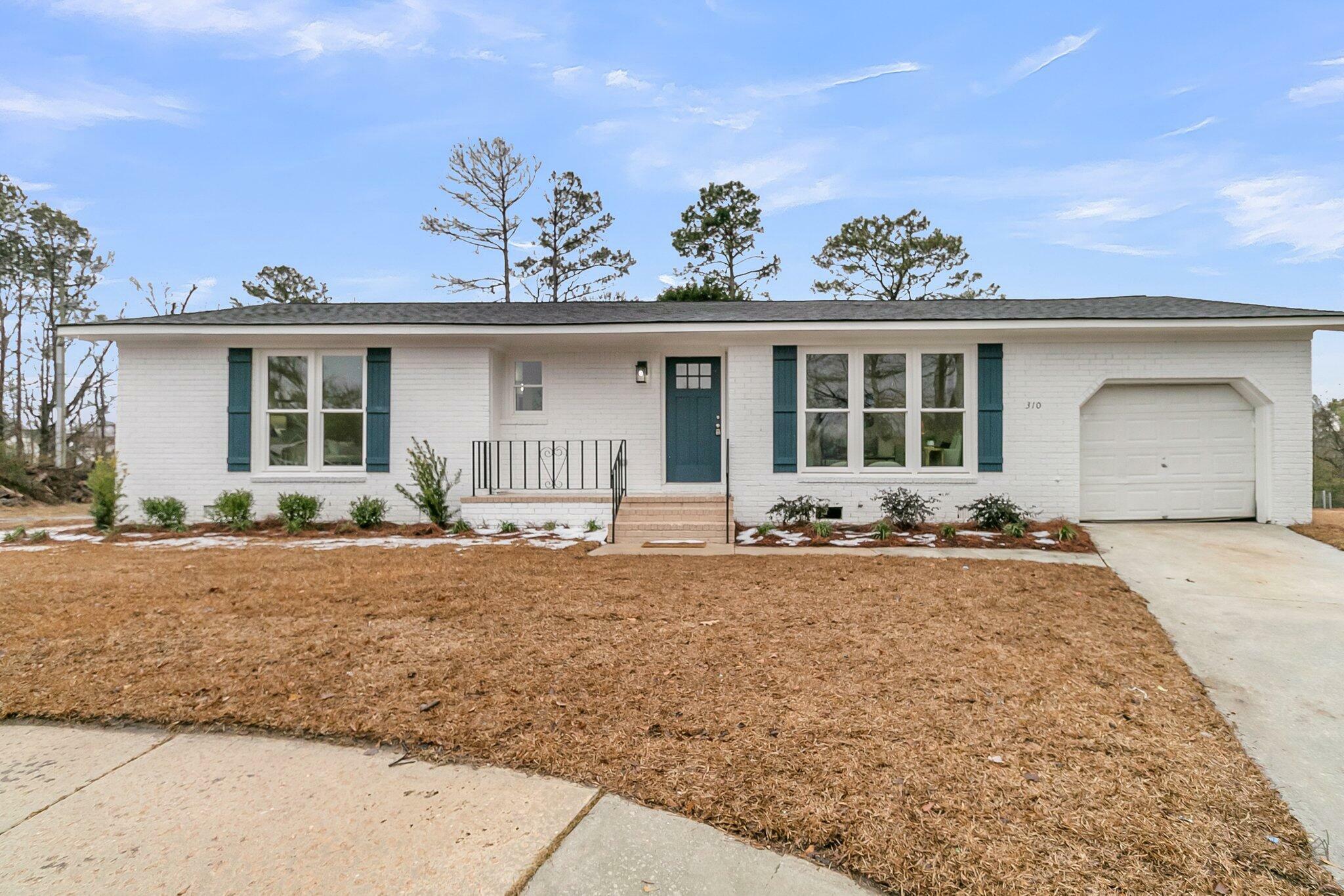 Property Photo: 310 Shortleaf Drive SC 29456