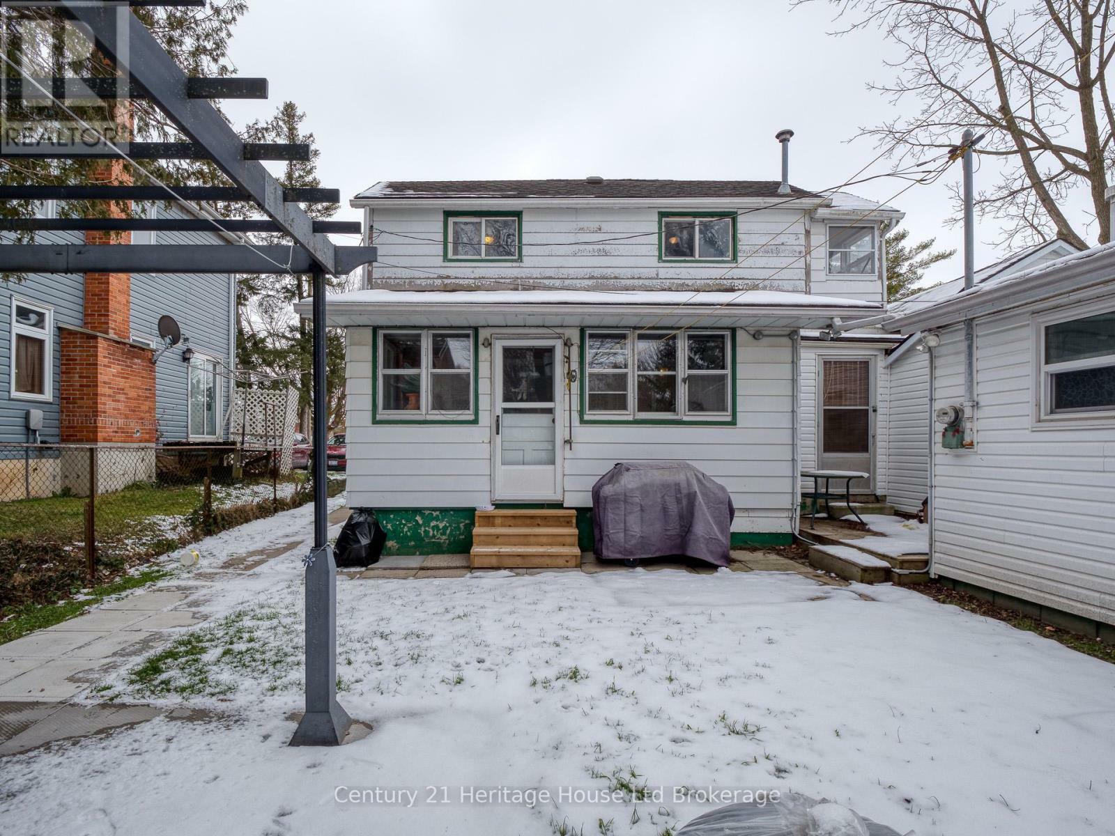 Property Photo:  2 Elgin Street West  ON N0J 1P0 