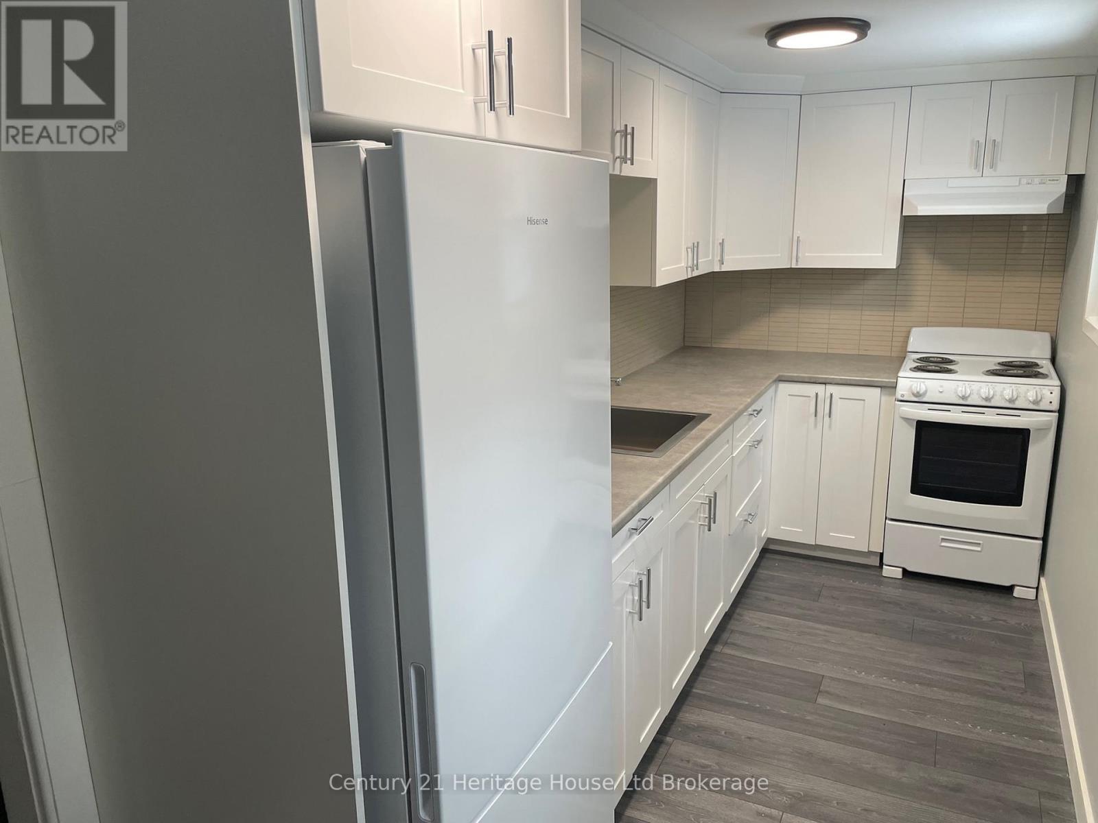 Property Photo:  2 Elgin Street West  ON N0J 1P0 