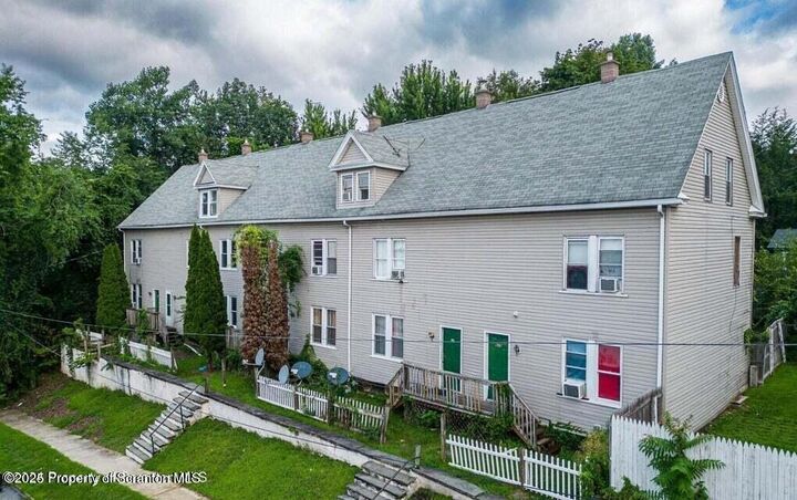 625 New York Street  Dunmore PA 18512 photo