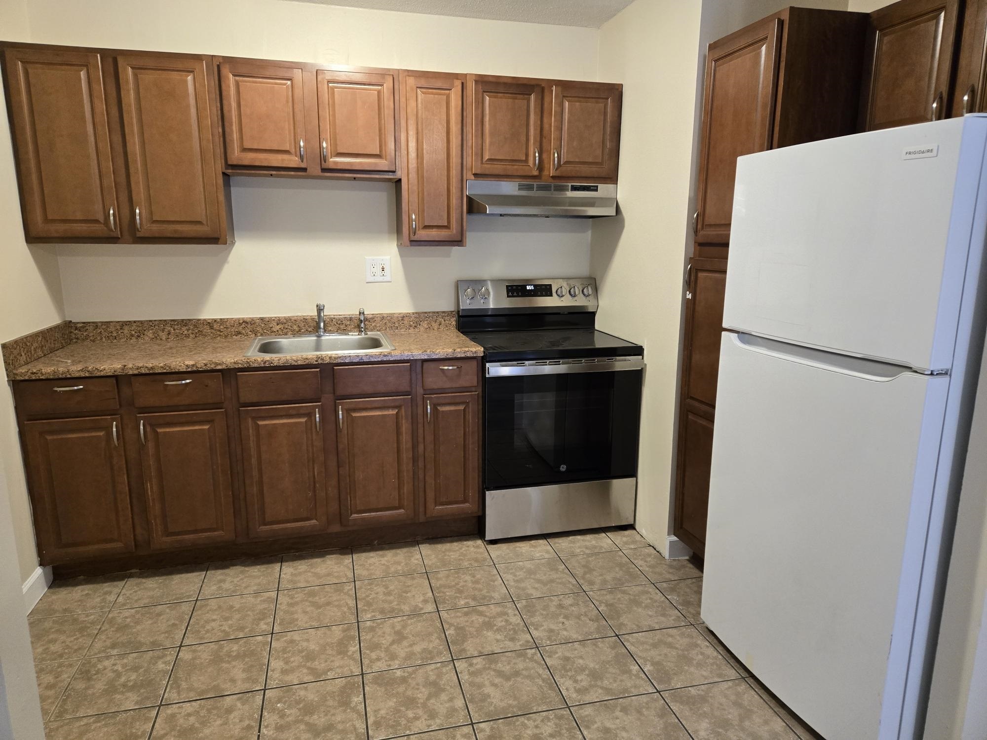 Property Photo:  685 Prospect Ave 4A  NJ 07022 