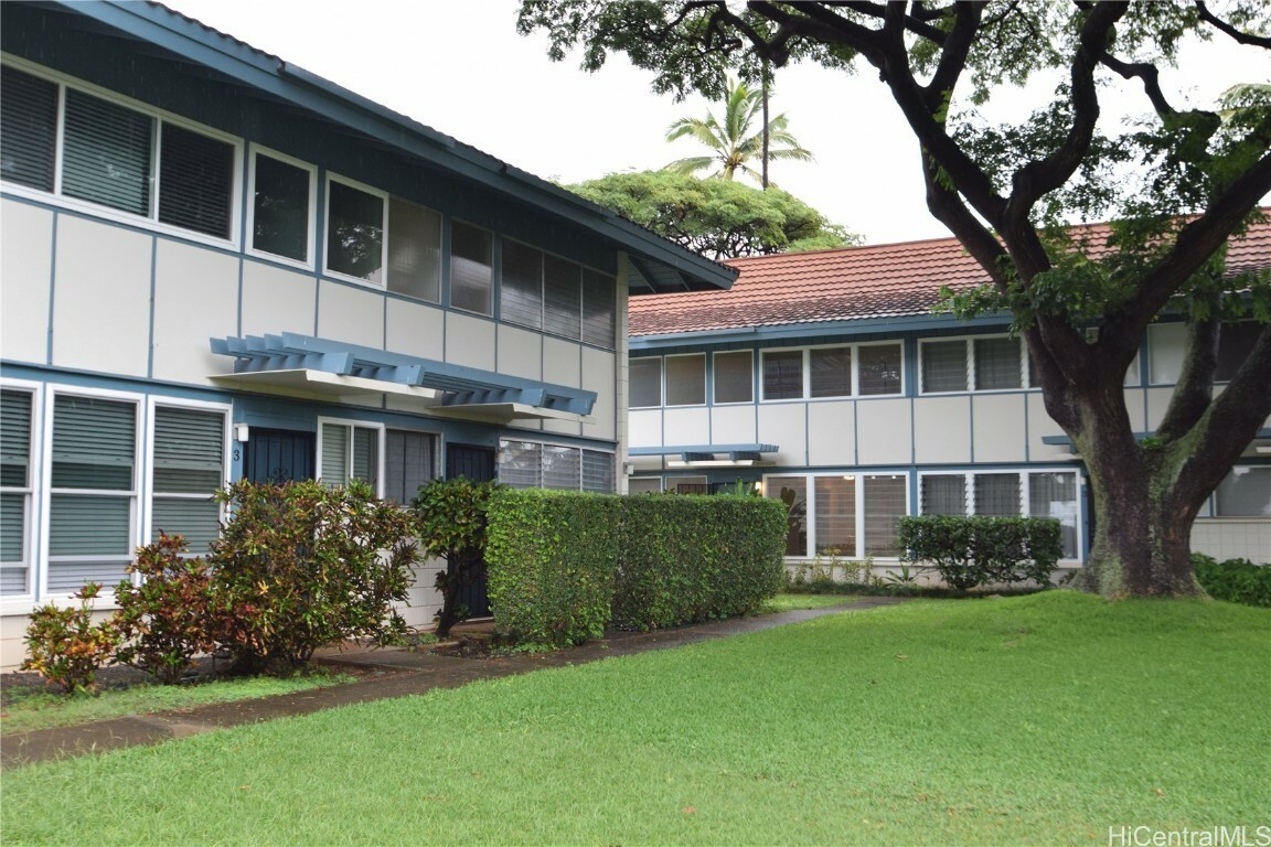 Property Photo: 4229 Keanu Street 12 HI 96816