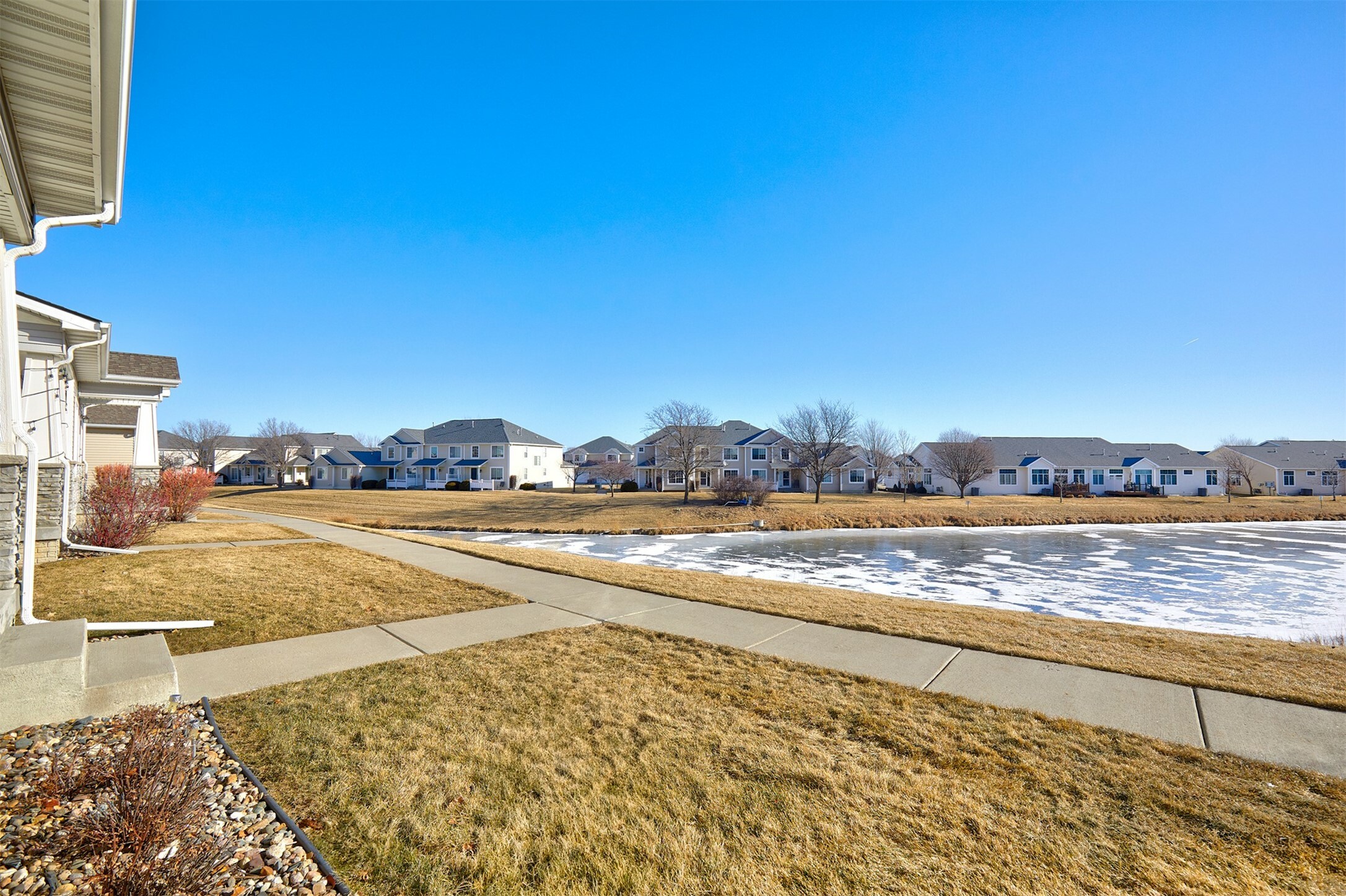 Property Photo:  1222 SE Williams Court  IA 50263 