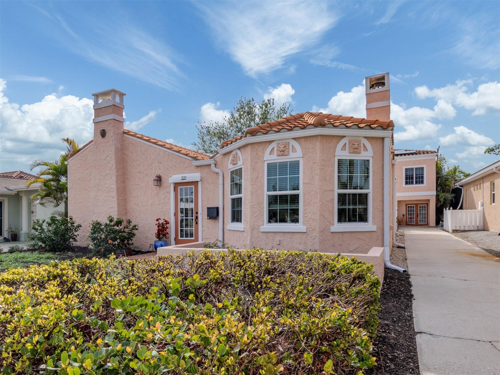 Property Photo: 321 Pedro Street FL 34285