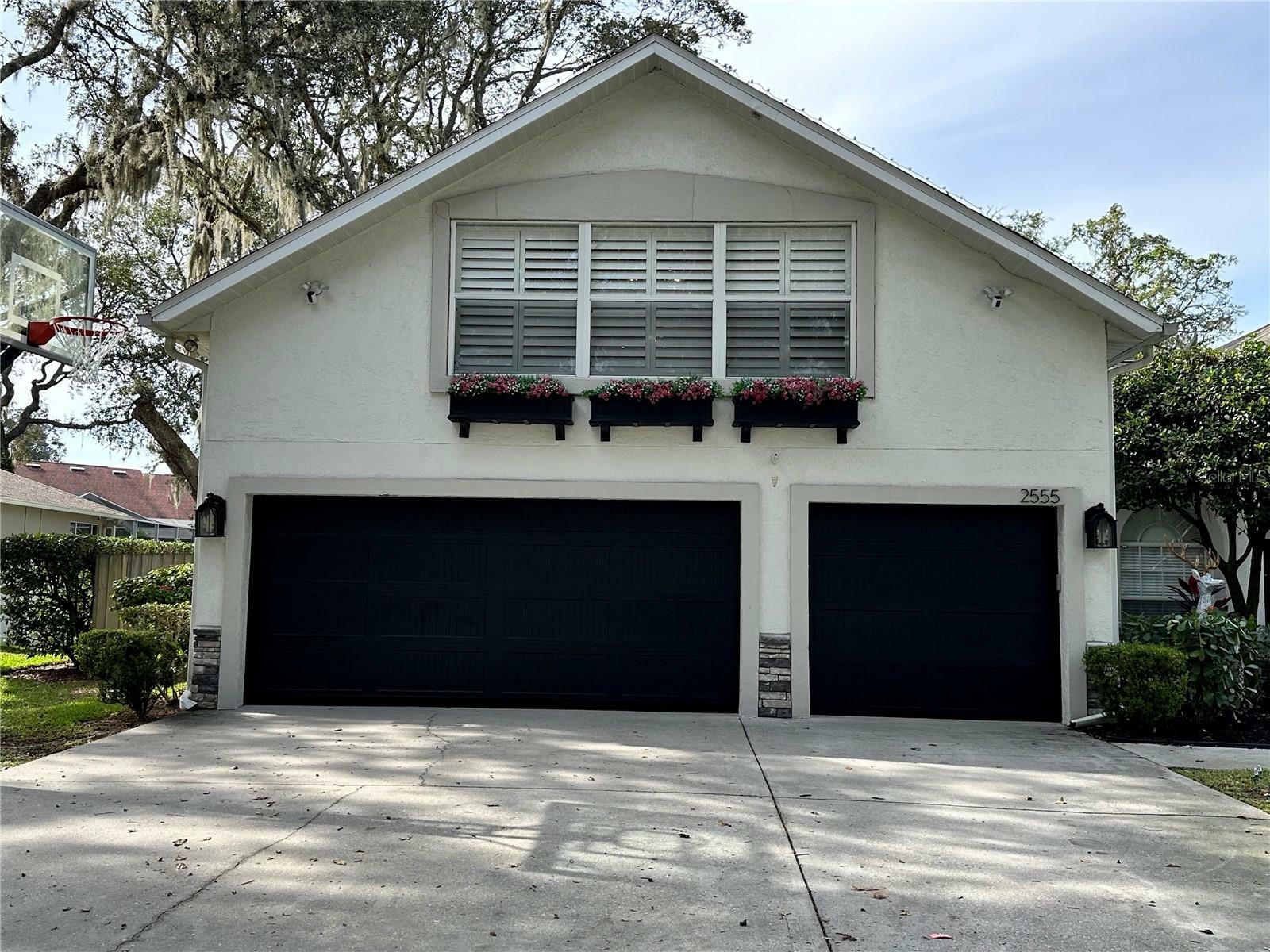 Property Photo: 2555 Regal River Road FL 33596