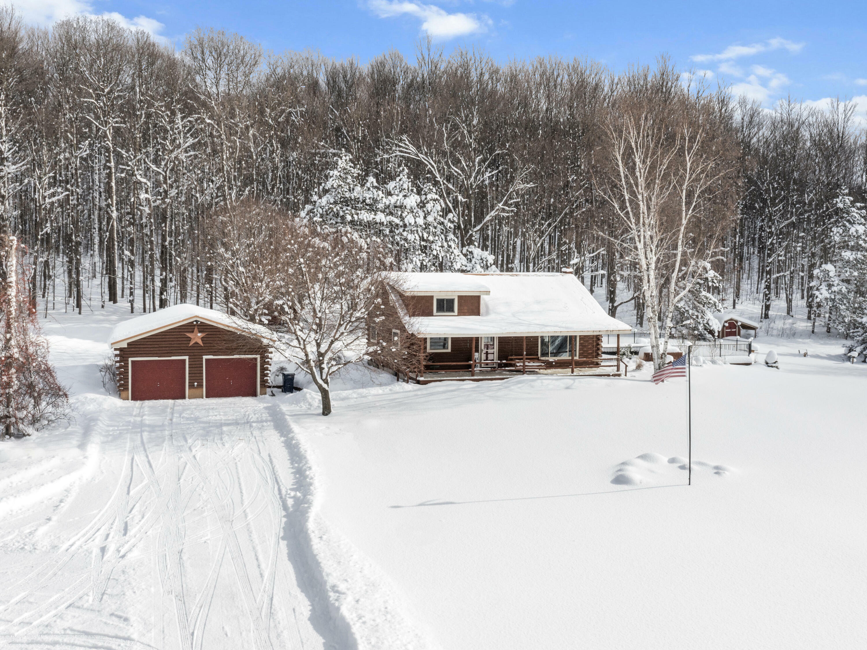 Property Photo:  545 Moss Road  MI 49617 