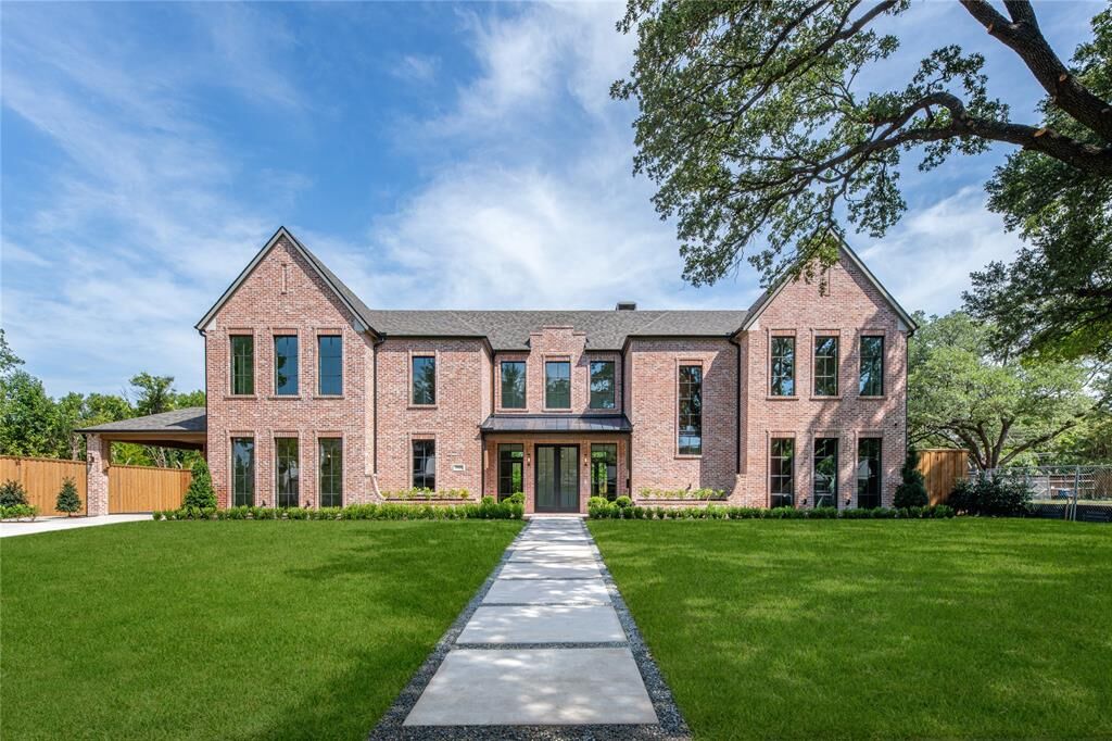 Property Photo:  5519 Lindenshire Lane  TX 75230 