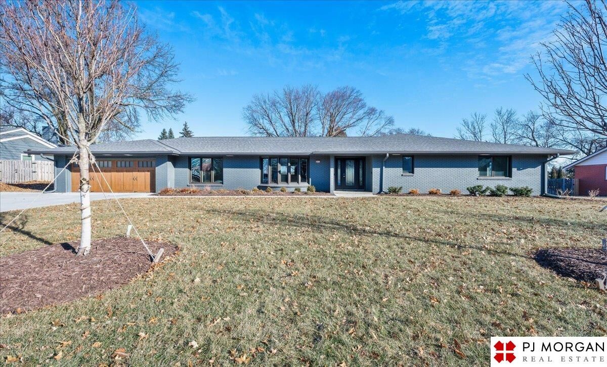 Property Photo:  2027 S 85th Avenue  NE 68124 