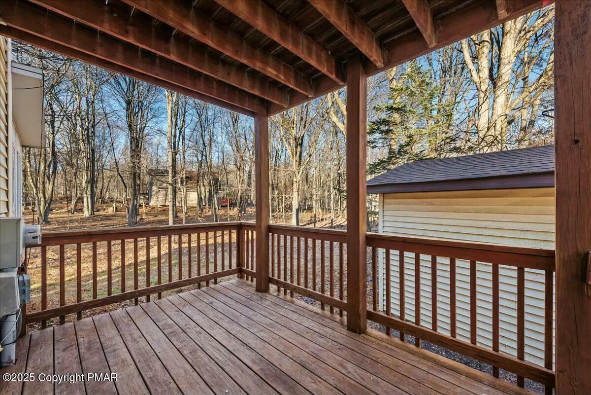 Property Photo: 57 Frost Ln Lane PA 18210