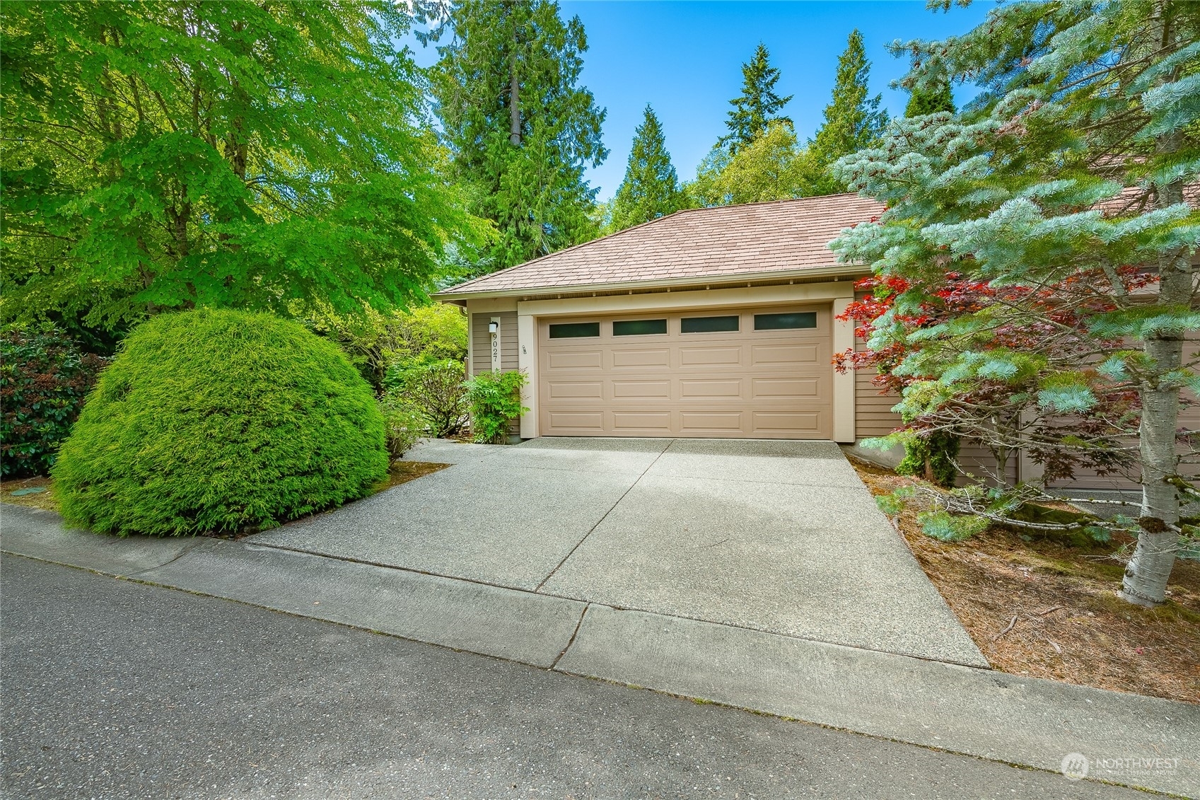 Property Photo:  9027  Gleneagle Drive  WA 98230 