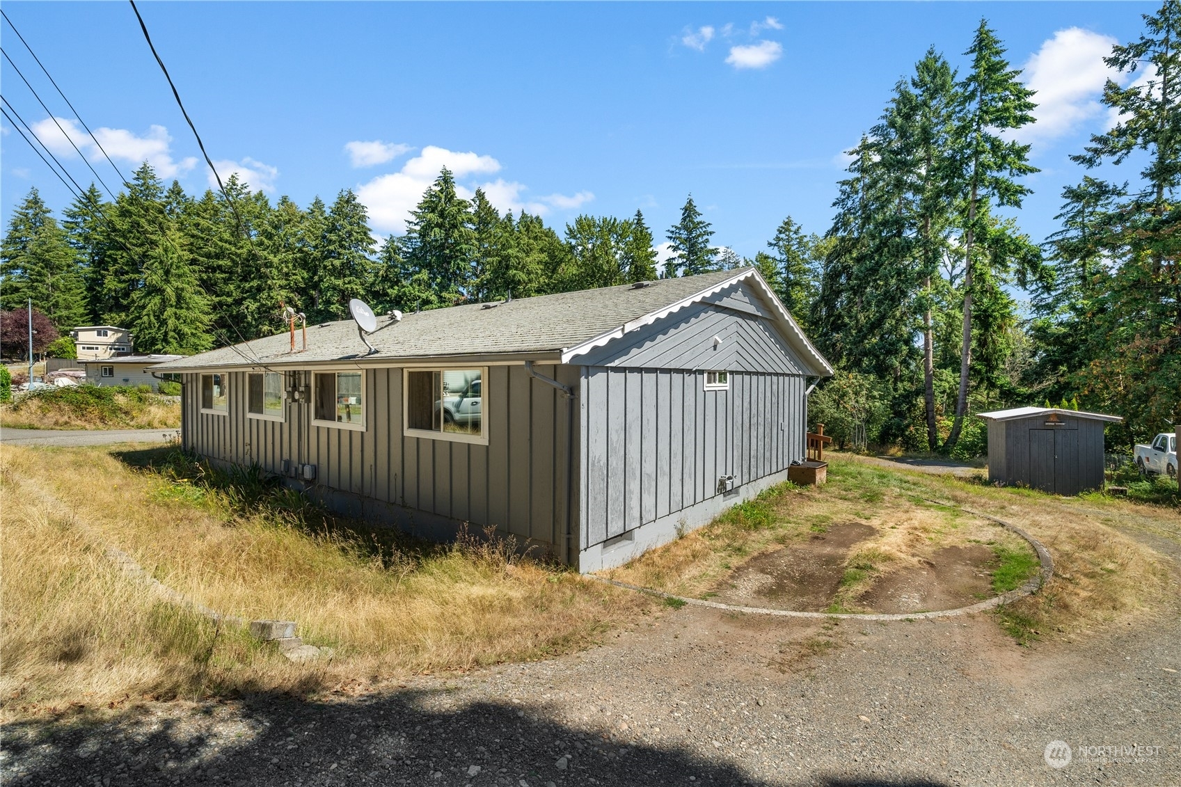 Property Photo:  18816  Mountain View Drive E E&F  WA 98391 