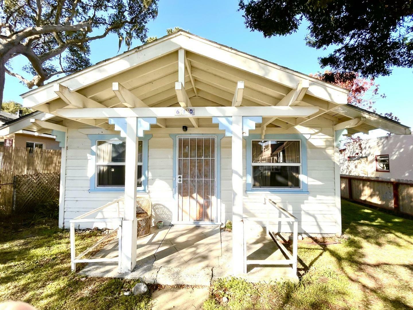 Property Photo:  610 Granite Street  CA 93950 