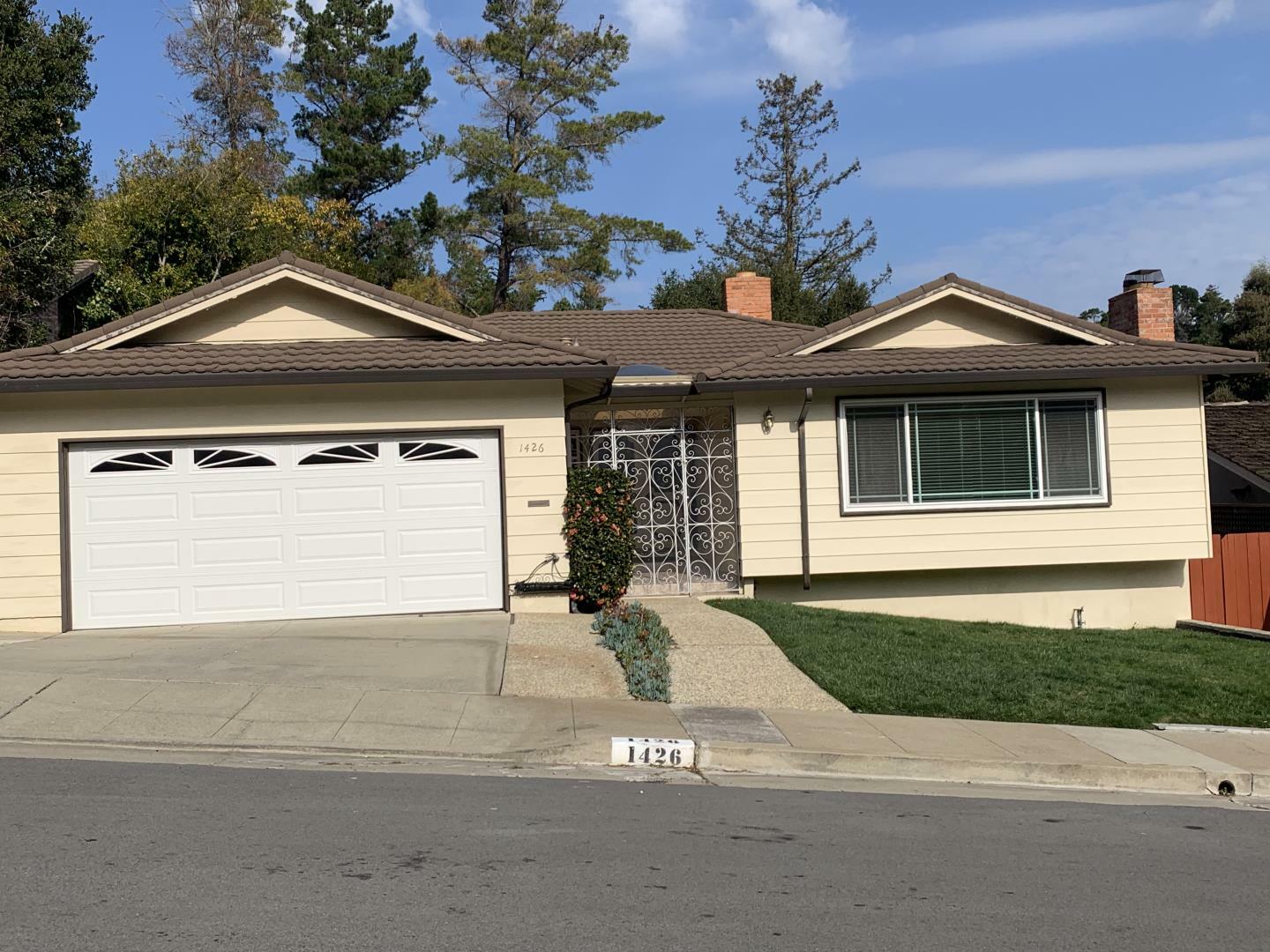 1426 Woodberry Avenue  San Mateo CA 94403 photo