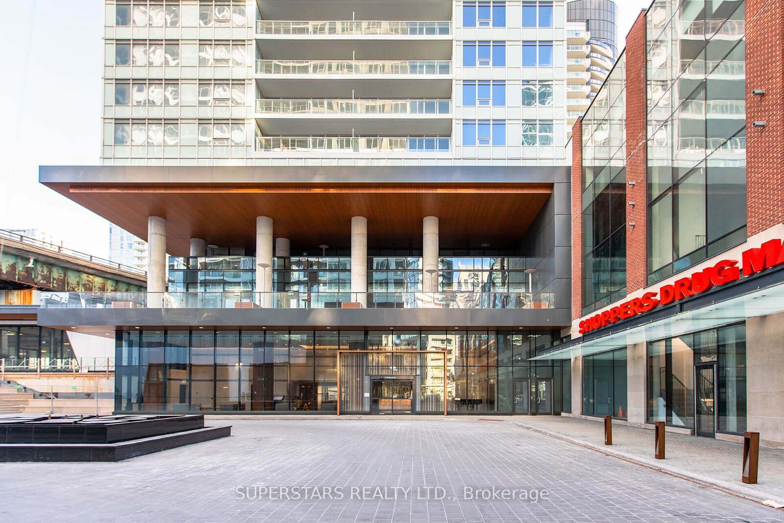 Property Photo:  17 Bathurst Street 3516A  ON M5V 0N1 