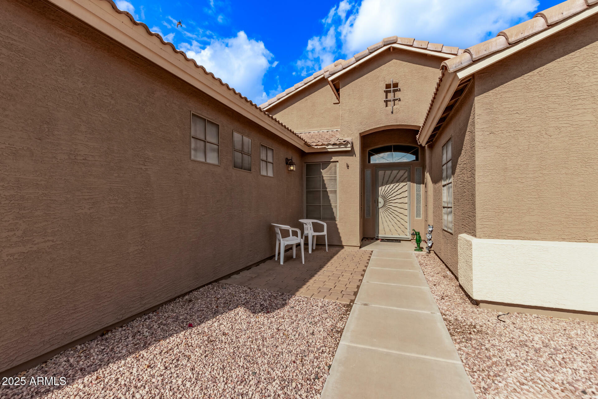 Property Photo:  13450 W Maui Lane  AZ 85379 