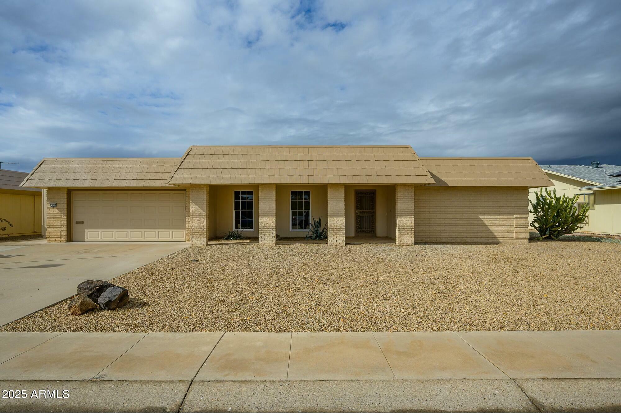 Property Photo:  16210 N Desert Holly Drive  AZ 85351 