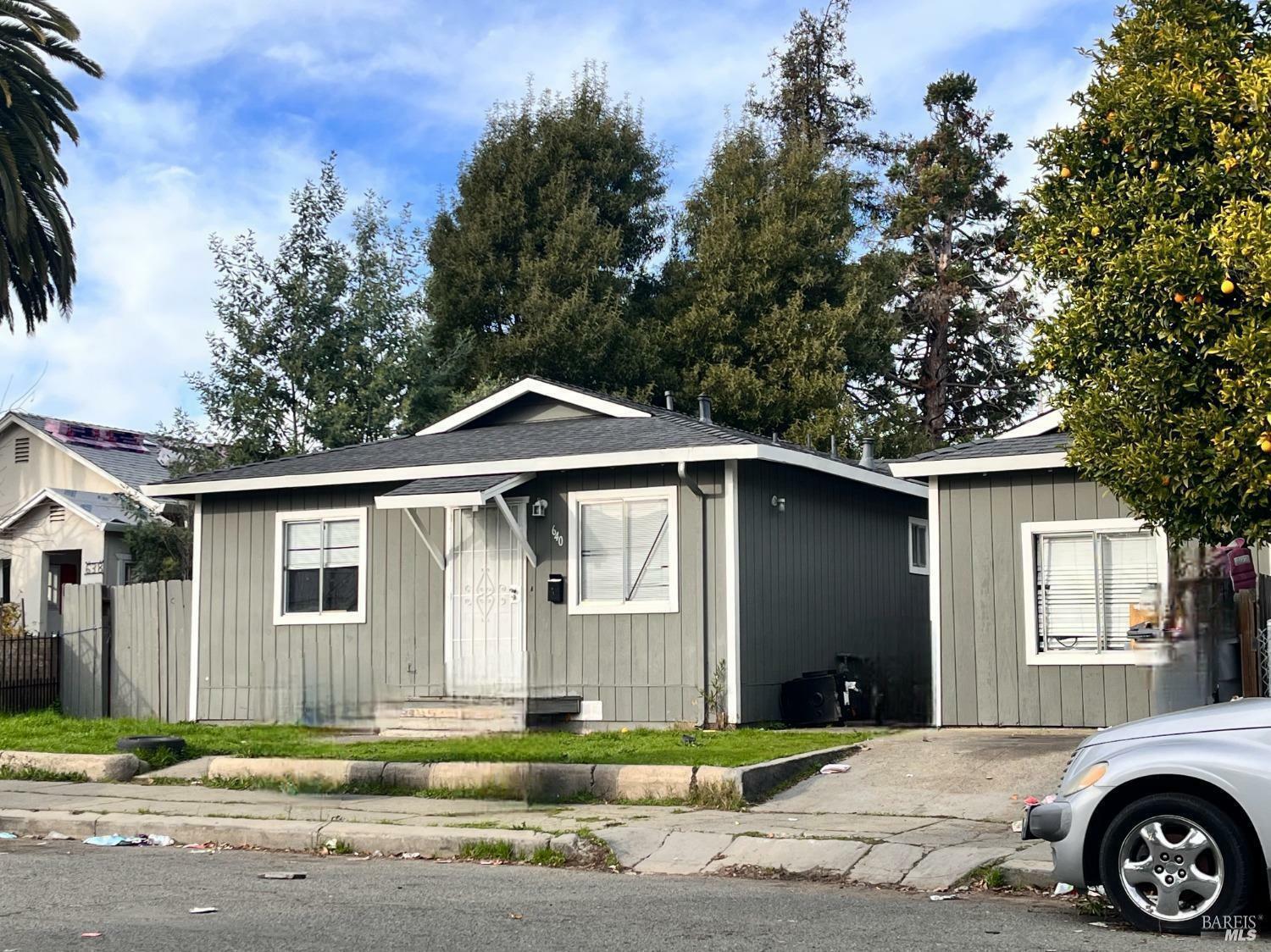 Property Photo: 640 642 Indiana Street CA 94590
