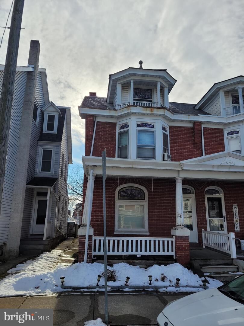 Property Photo: 424 Walnut Street PA 17517