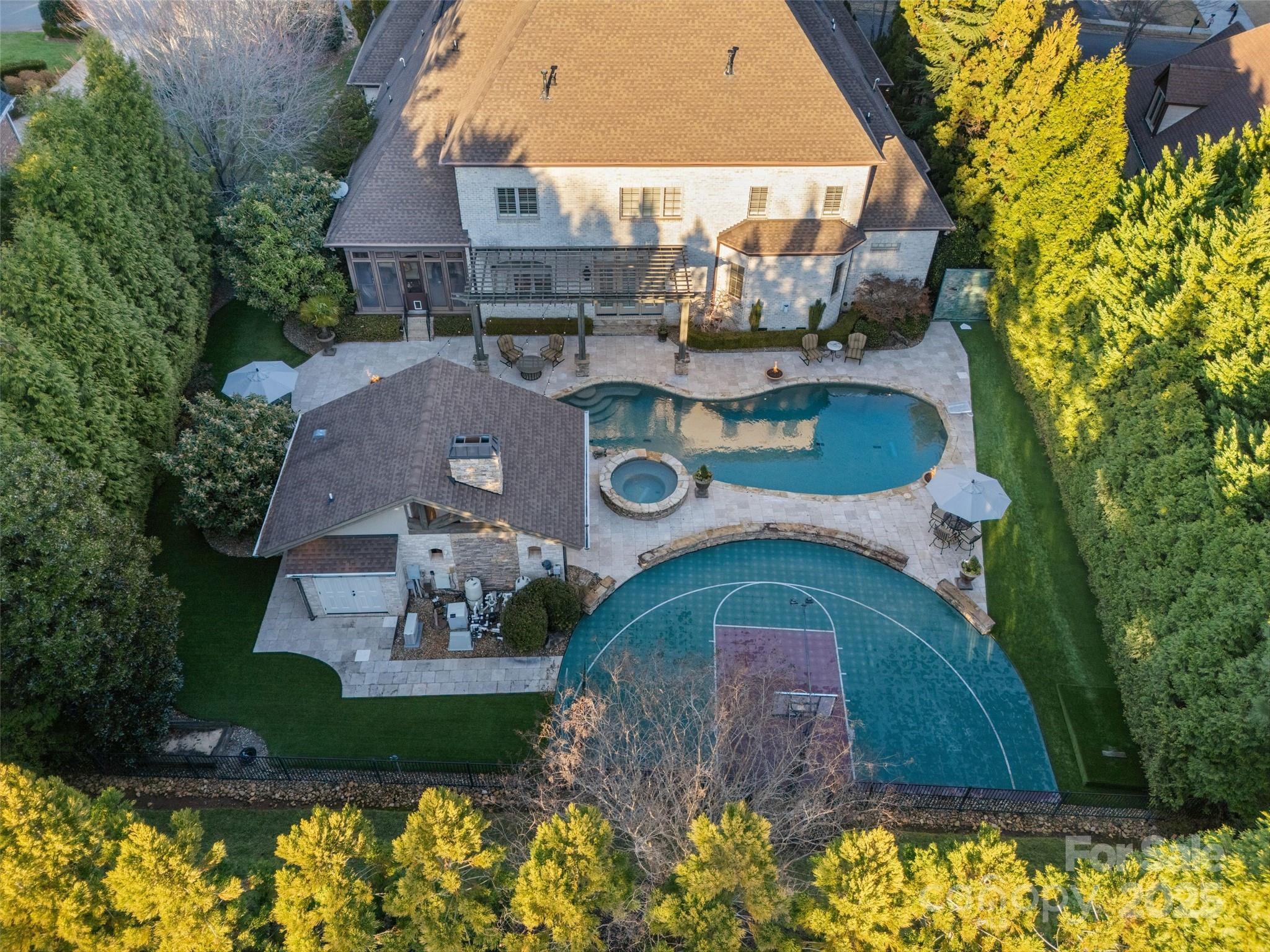 Property Photo: 3042 Kings Manor Drive NC 28104