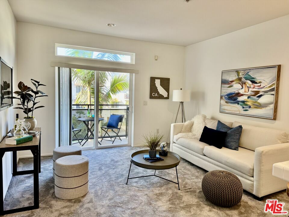 Property Photo:  13200   Pacific Promenade 319  CA 90094 