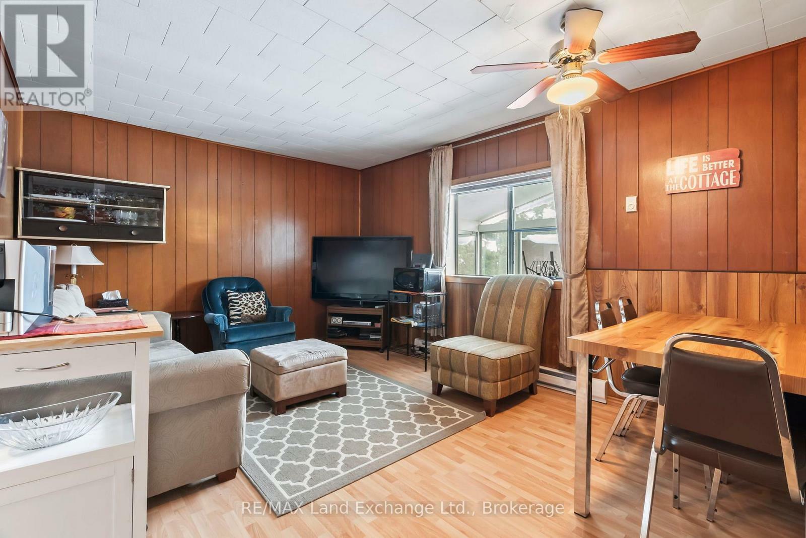 Property Photo: 22 Southampton Parkway ON N0H 2G0