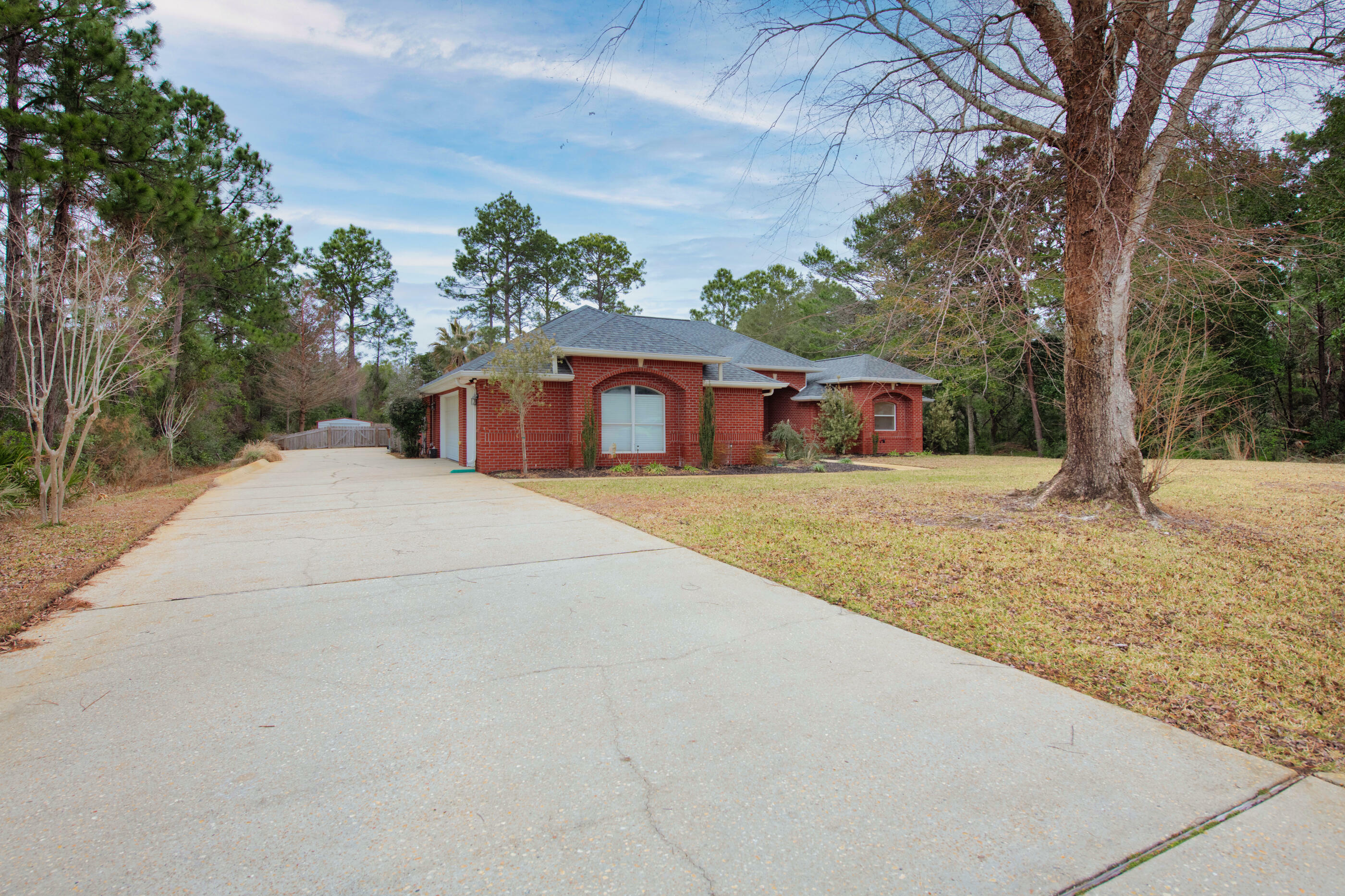 Property Photo: 6568 Castlewood Street FL 32566