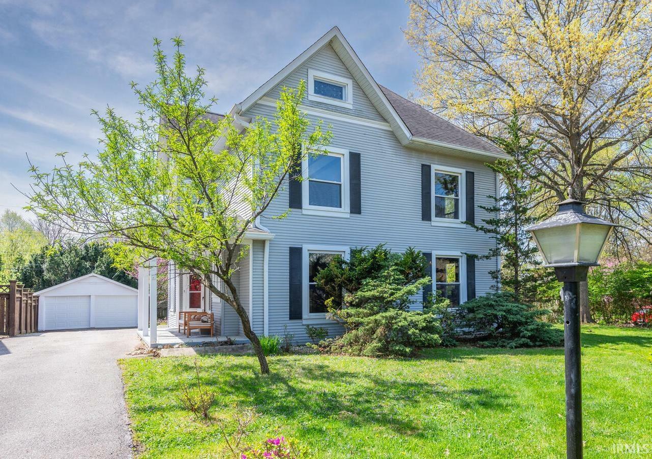 Property Photo: 1202 E Maxwell Lane IN 47401