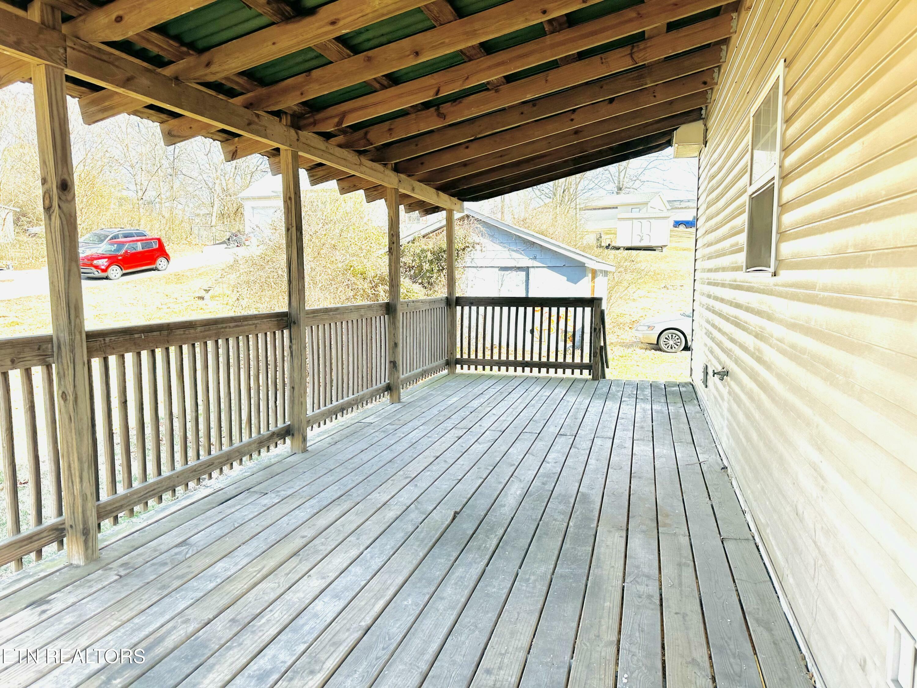 Property Photo:  5904 Oak Rd  TN 37912 