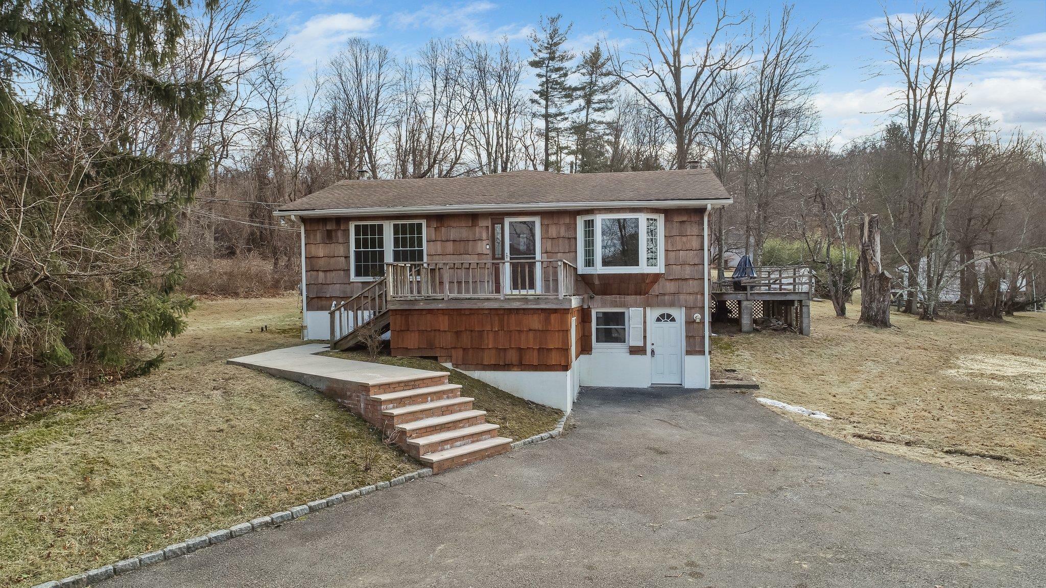 Property Photo:  535 Furnace Dock Road  NY 10567 