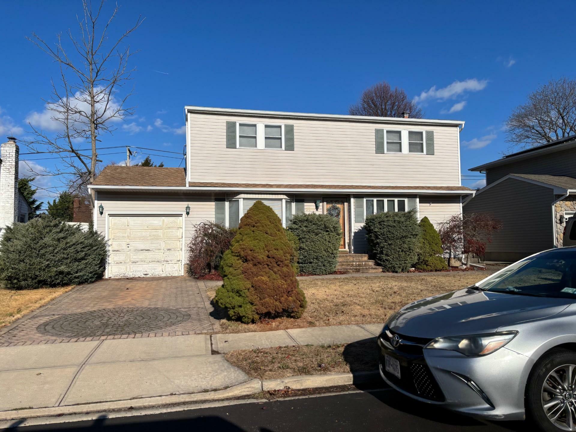 Property Photo:  27 Midlawn Drive  NY 11758 