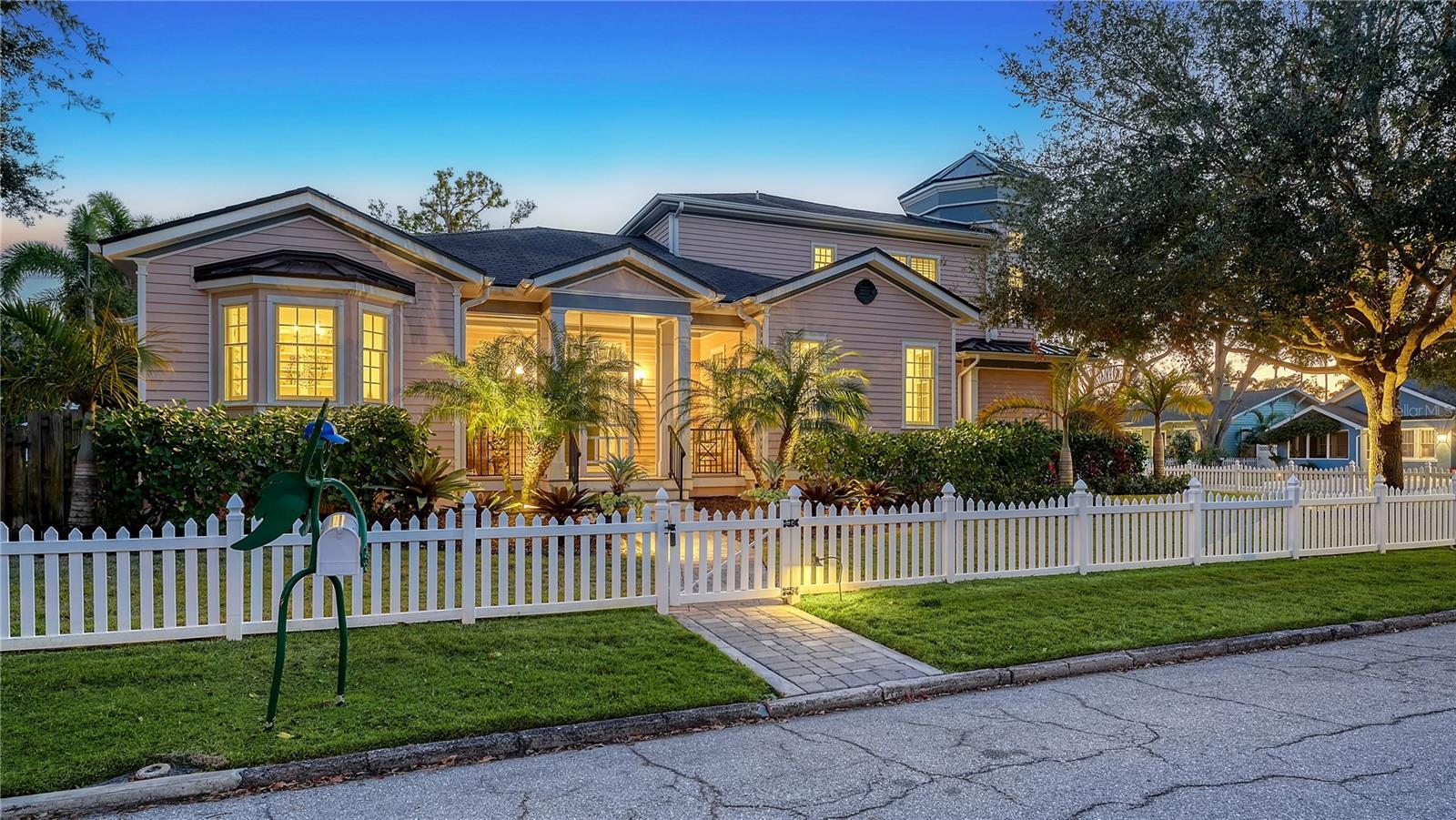 Property Photo: 1714 Irving Street FL 34236