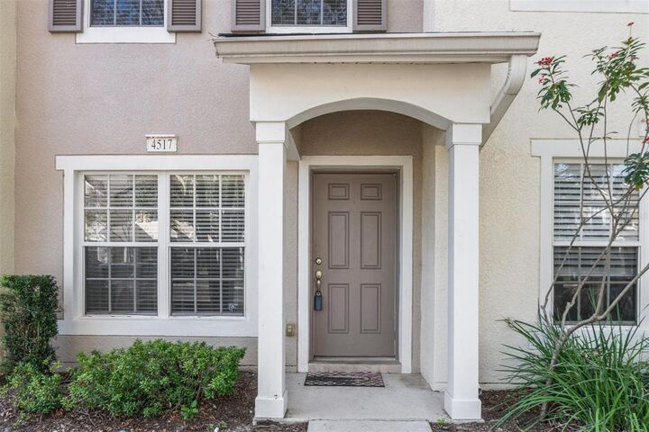 Property Photo: 4517 Kennewick Place FL 33578
