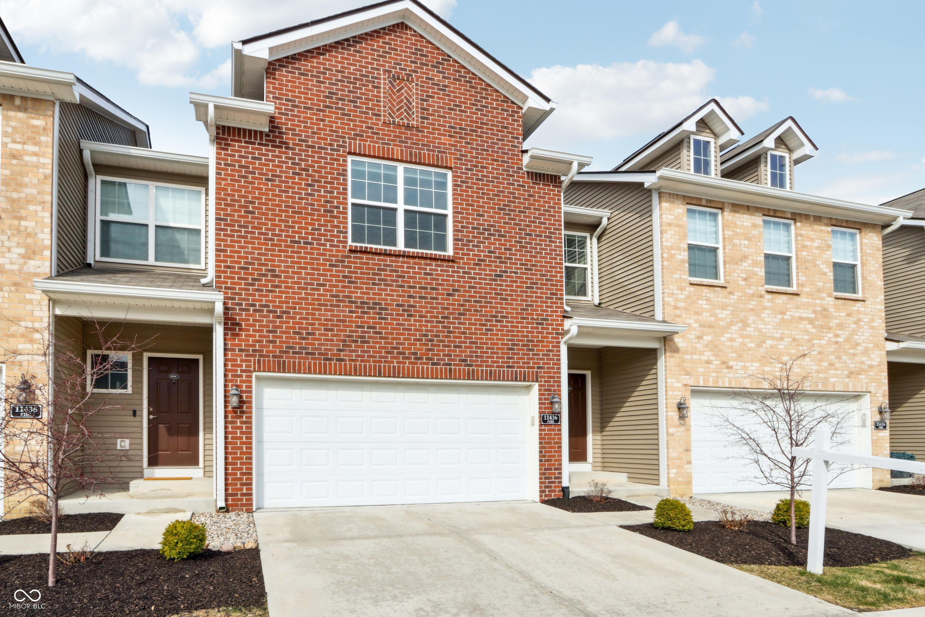 Property Photo: 11436 Mossy Court 102 IN 46037