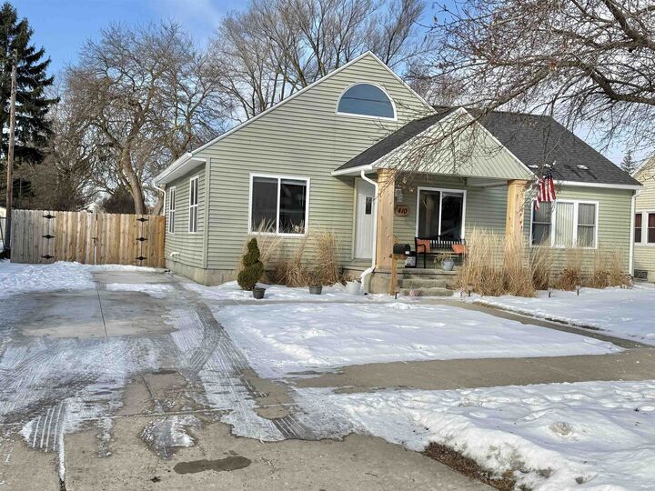 410 Scheurmann Street  Essexville MI 48732 photo